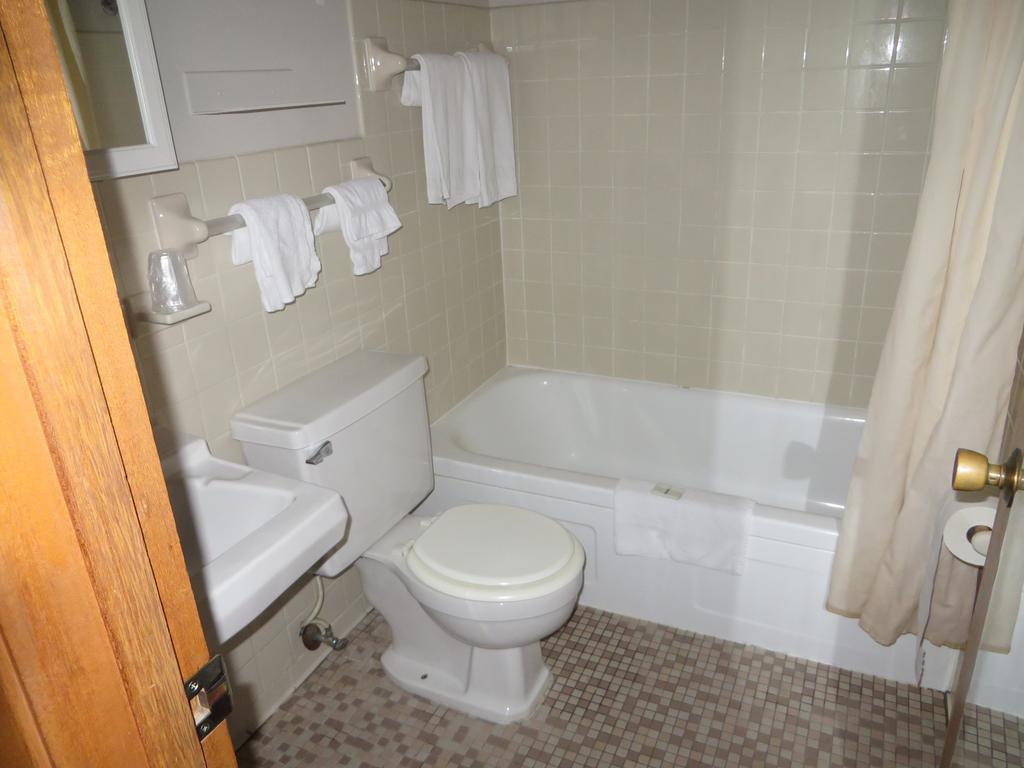 2Nd Street Inn & Suites Rochester Kamer foto